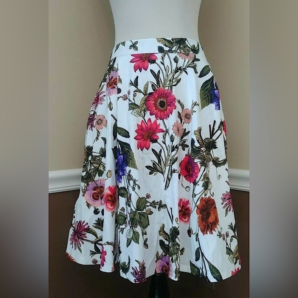 Smashed Lemon White Botanical Floral Knee Length Modcloth Full Skirt Size 8